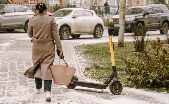 Можно ли носить кроссовки зимой: да — если знать, какие выбрать Можно ли носить кроссовки зимой: да — если знать, какие выбрать