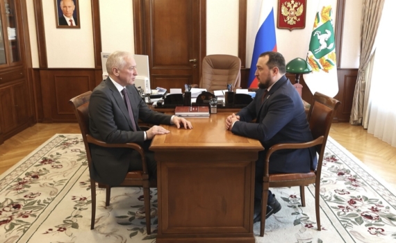 Губернатор Мазур обсудил создание народной дружины из числа участников программы «Наши Герои» Губернатор Мазур обсудил создание народной дружины из числа участников программы «Наши Герои»