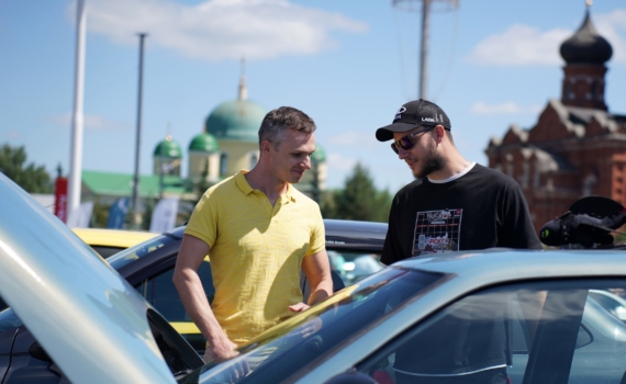 Блестящий кузов может скрывать ДТП: что проверить перед покупкой машины — эти признаки выдают битый автомобиль Блестящий кузов может скрывать ДТП: что проверить перед покупкой машины — эти признаки выдают битый автомобиль
